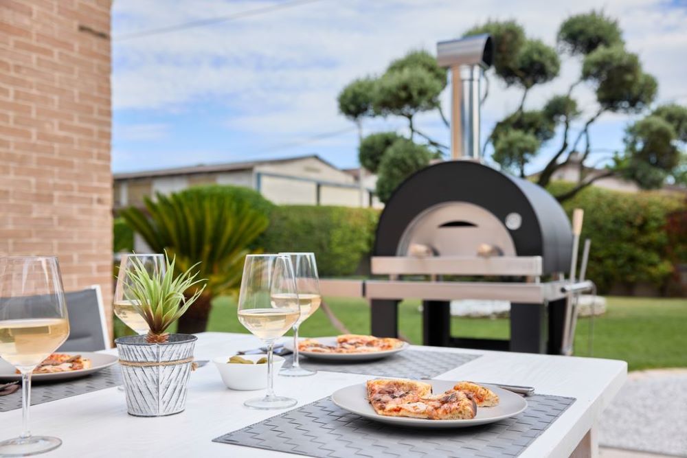 Oveneat GRX-1VR Red Gas Single Pizza Oven with Stainless Steel Door includes Pizza Peel