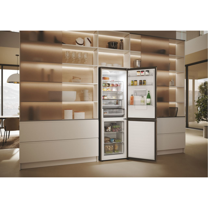 Clearance Haier HDPW5618DWPK 60cm Frost Free Fridge Freezer - Stainless steel
