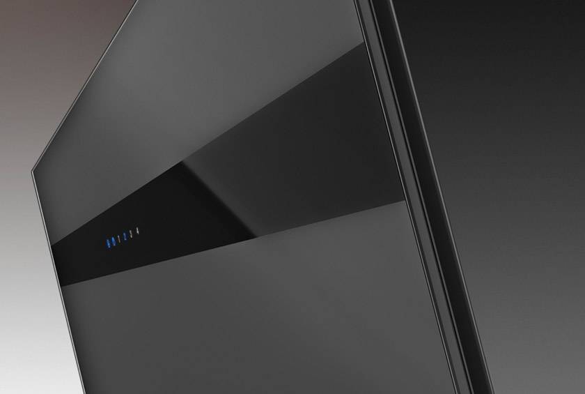 Airforce V4 60cm Flat Wall Mounted Cooker Hood - Black glass Close Up