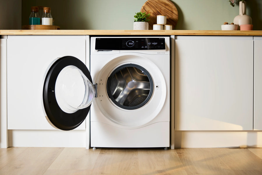 Bosch WNC25410GB Series 8 Washer dryer 10.5/6 kg max. 1400 rpm-White