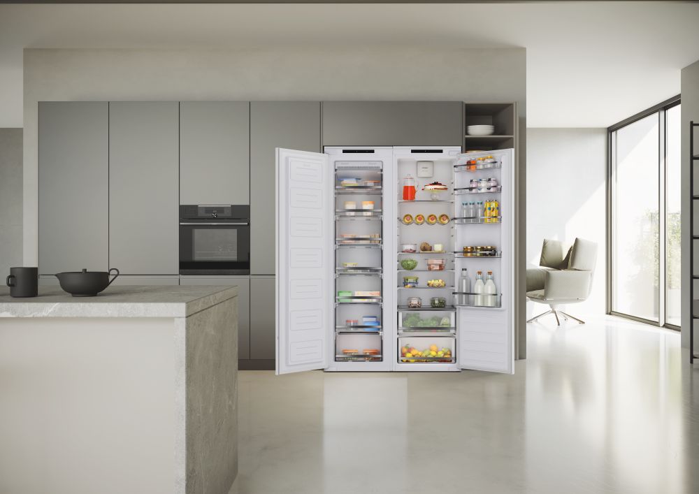 Haier HAMS518EWK 177cm Tall Built-in Larder Fridge-White