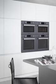 Bertazzoni FPRO6117CTN3 60cm Electric Pyro Built-in Oven, TFT display, total steam Professional Series-Black