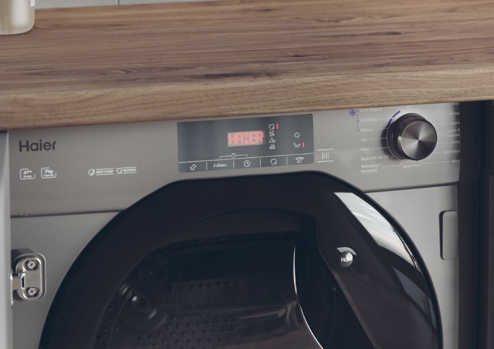 Haier HDB4 H7A2TBERX80 7kg Heat Pump Tumble dryer in Graphite with Black Door