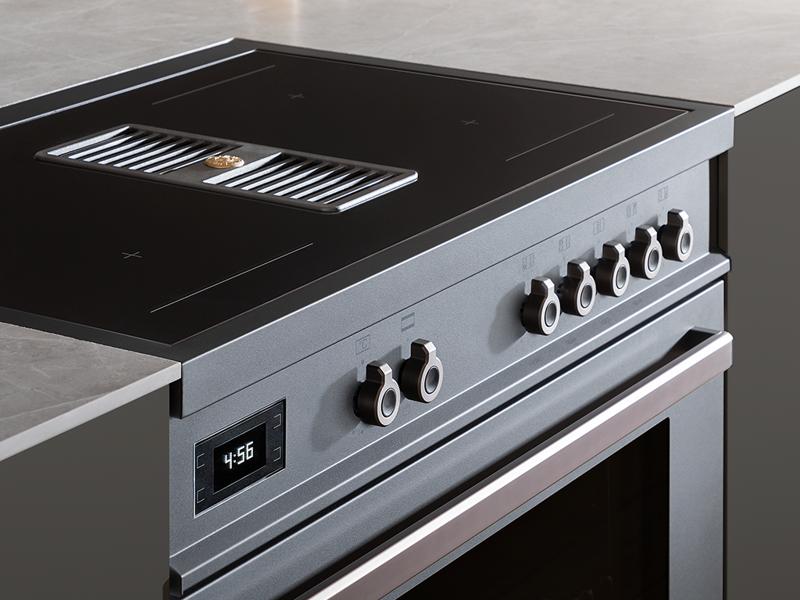 Bertazzoni 90 cm Air-Tec cooker with induction top and integrated hood, electronic oven Professional Series-Carbonio (Carbon)