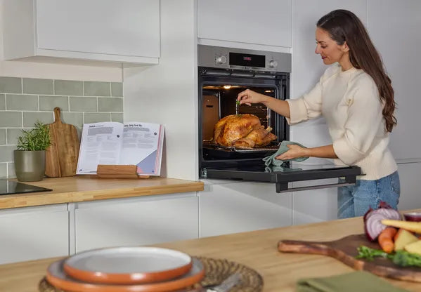 Bosch HQA534BS3B Series 4 Built-in oven with added steam function 60 x 60 cm Stainless steel