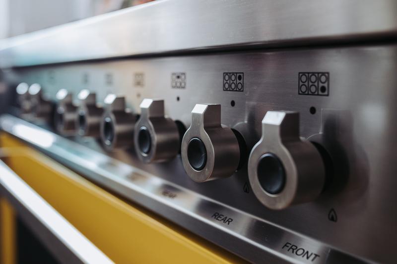 Bertazzoni 90 cm 6-Burner, Electric Oven Professional Series- Giallo (Yellow)