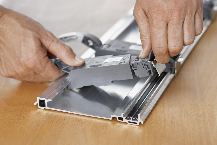 SERVO-DRIVE Bracket Profile  Z10T1170A - Devine Distribution Ltd